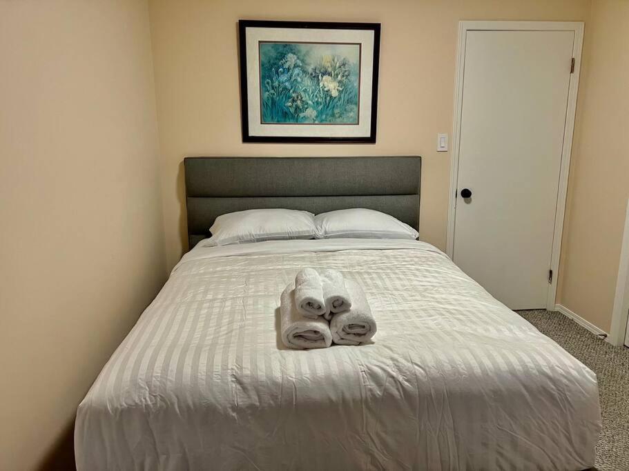 فيلا Crescent Heights Majesty YYC المظهر الخارجي الصورة