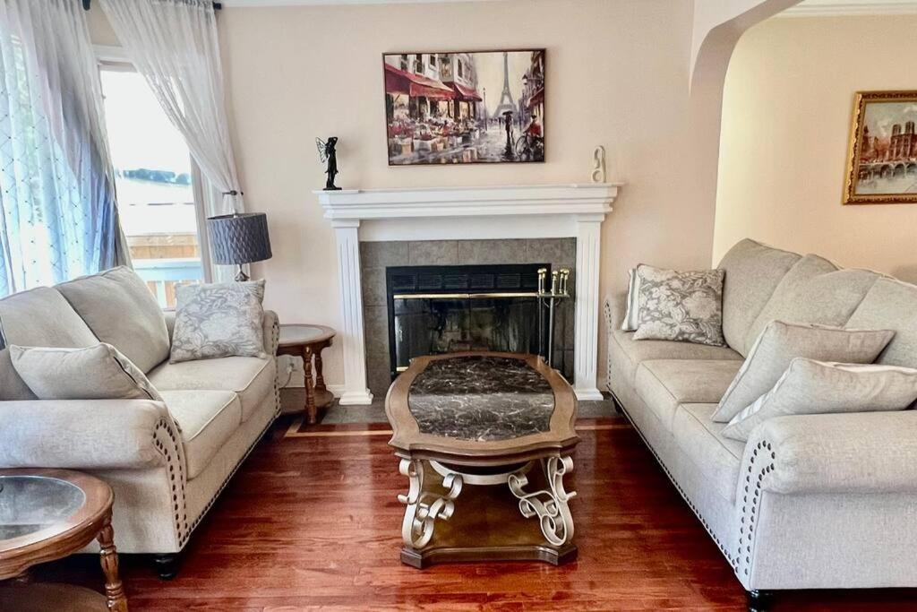 فيلا Crescent Heights Majesty YYC المظهر الخارجي الصورة